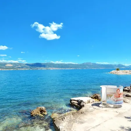 By The Sea Arbanija, Ciovo - 10340 * טרוגיר