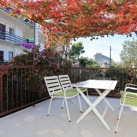 Apartamento By The Sea Arbanija, Ciovo - 10340